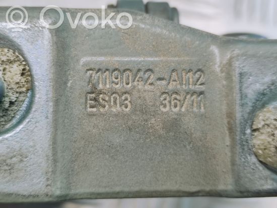 BMW 3 E90 E91 Tailgate/trunk/boot hinge 7119042