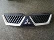 Front bumper upper radiator grill