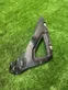 Front bumper mounting bracket