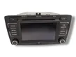 Panel / Radioodtwarzacz CD/DVD/GPS