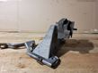 Gearbox mounting bracket