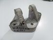 Gearbox mounting bracket