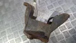 Engine mounting bracket