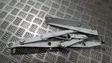 Engine bonnet/hood hinges