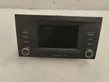 Radio / CD-Player / DVD-Player / Navigation