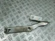 Engine bonnet/hood hinges