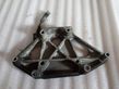 Engine mounting bracket