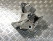 Engine mounting bracket