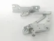 Engine bonnet/hood hinges