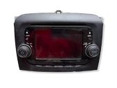 Radio / CD-Player / DVD-Player / Navigation