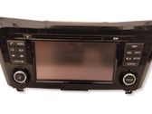 Radio / CD-Player / DVD-Player / Navigation