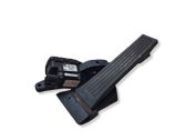 Accelerator throttle pedal