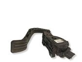 Accelerator throttle pedal