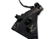 Engine mounting bracket