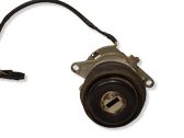 Tailgate exterior lock