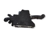 Engine mounting bracket