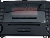 Radio / CD-Player / DVD-Player / Navigation