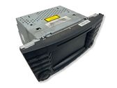 Radio / CD-Player / DVD-Player / Navigation
