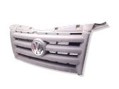 Front bumper upper radiator grill