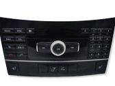 Radio / CD-Player / DVD-Player / Navigation