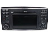 Radio / CD-Player / DVD-Player / Navigation