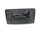 Radio / CD-Player / DVD-Player / Navigation