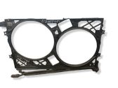 Radiator cooling fan shroud