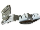 Engine bonnet/hood hinges