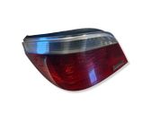 Задний фонарь в кузове