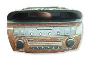 Radio/CD/DVD/GPS-pääyksikkö