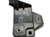 Front bumper mounting bracket
