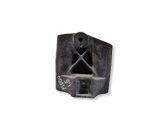 Engine mounting bracket