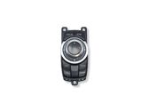 Head unit multimedia control