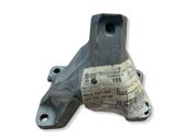 Engine mounting bracket