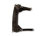 Engine mounting bracket