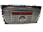 Radio / CD-Player / DVD-Player / Navigation