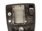 Head unit multimedia control