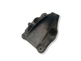 Engine mounting bracket
