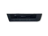Radio/CD/DVD/GPS head unit
