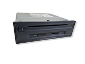 Radio / CD-Player / DVD-Player / Navigation