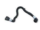 Intercooler pipe mounting bracket
