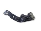 Fender mounting bracket