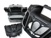 Radio / CD-Player / DVD-Player / Navigation