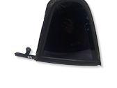 Fenêtre latérale avant / vitre triangulaire (4 portes)