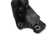 Engine mounting bracket