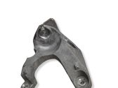 Engine mounting bracket