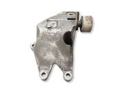 Engine mounting bracket