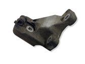 Engine mounting bracket