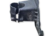 Intercooler pipe mounting bracket