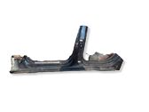 Front sill (body part)